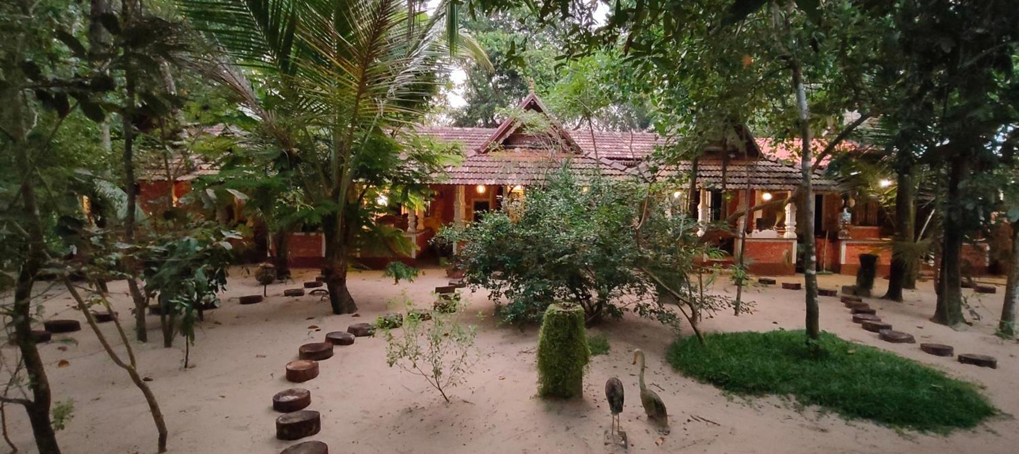 Abba Marari Beach Villas & Homestay Mararikulam Alappuzha Kültér fotó