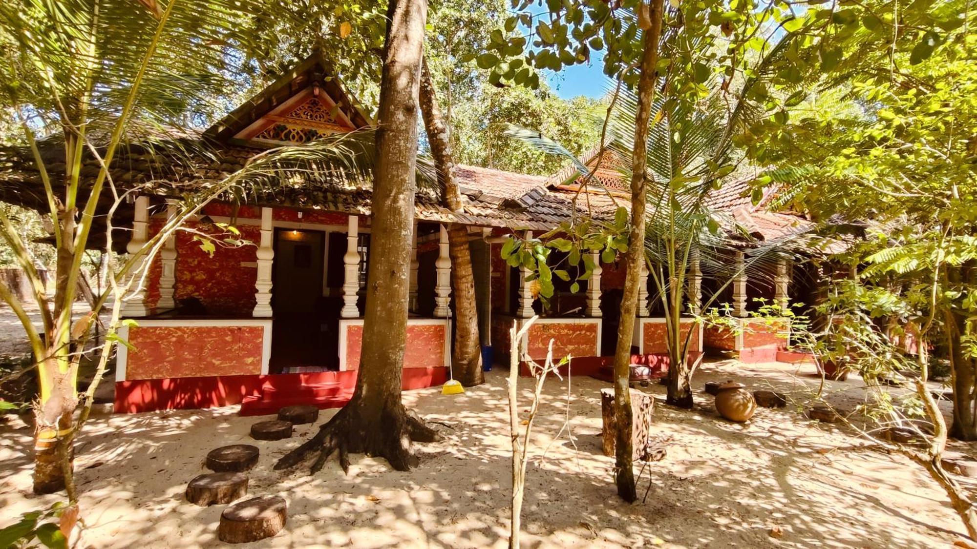 Abba Marari Beach Villas & Homestay Mararikulam Alappuzha Szoba fotó