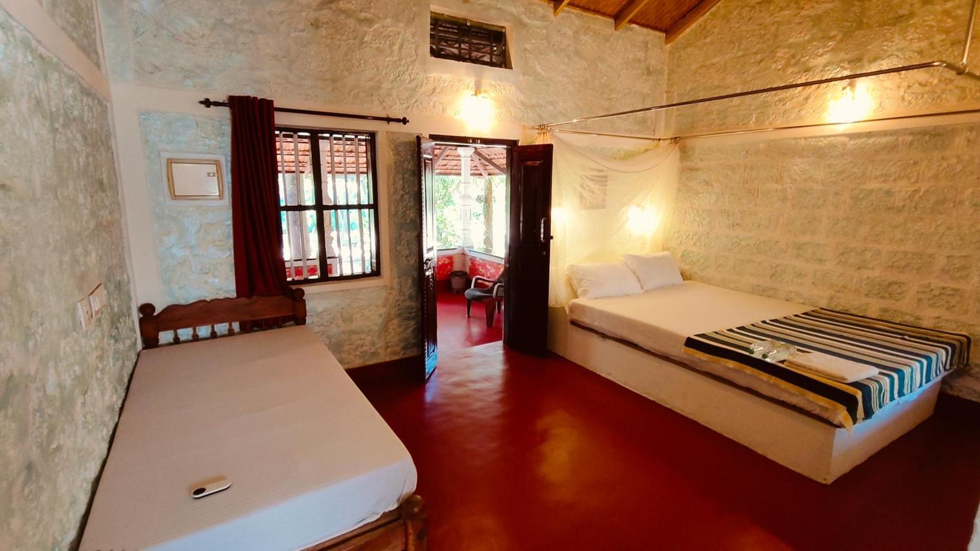 Abba Marari Beach Villas & Homestay Mararikulam Alappuzha Szoba fotó